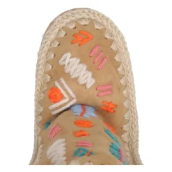 Mou Laarzen^e laarzen