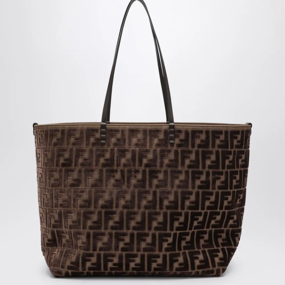 DAMES Fendi e Shoppingtas Grande Roll