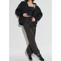 Rethinkit Studios Sportshirts^Butter Soft Top True To Body