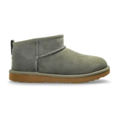 UGG Classic Ultra Mini Snowboots