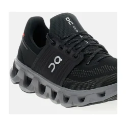 Heren On Running Sneakers^Cloudswift 4 AD