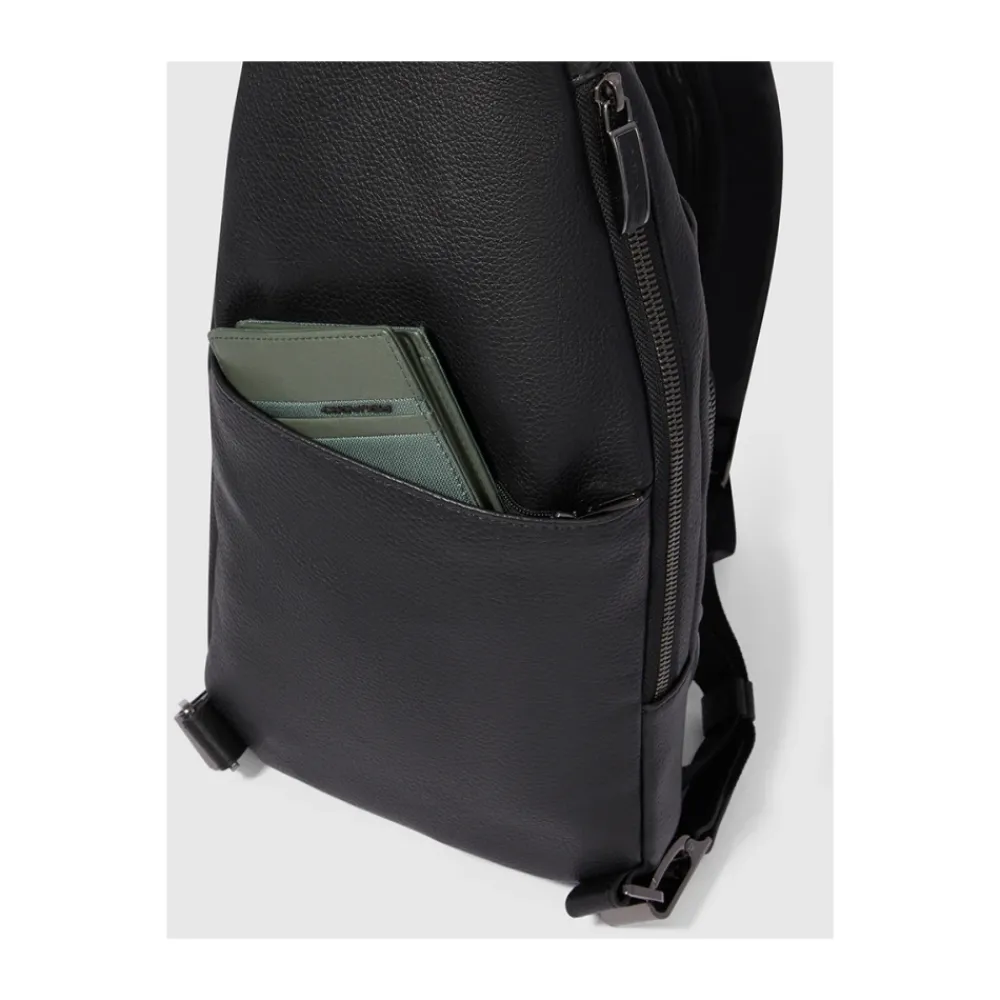 Heren Piquadro Convertible to backpack sling bag for iPad®mini