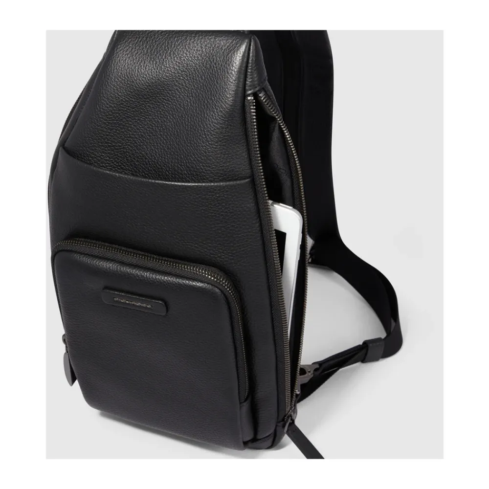 Heren Piquadro Convertible to backpack sling bag for iPad®mini