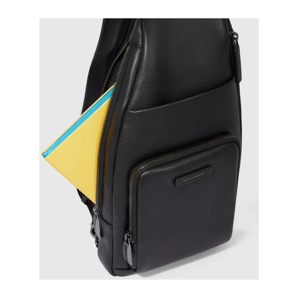 Heren Piquadro Convertible to backpack sling bag for iPad®mini