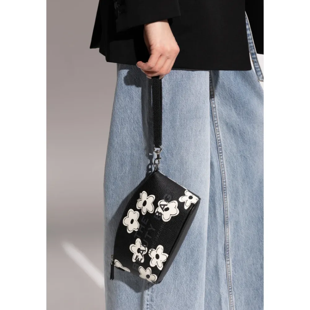 DAMES Marc Jacobs Cosmeticatas The Beauty