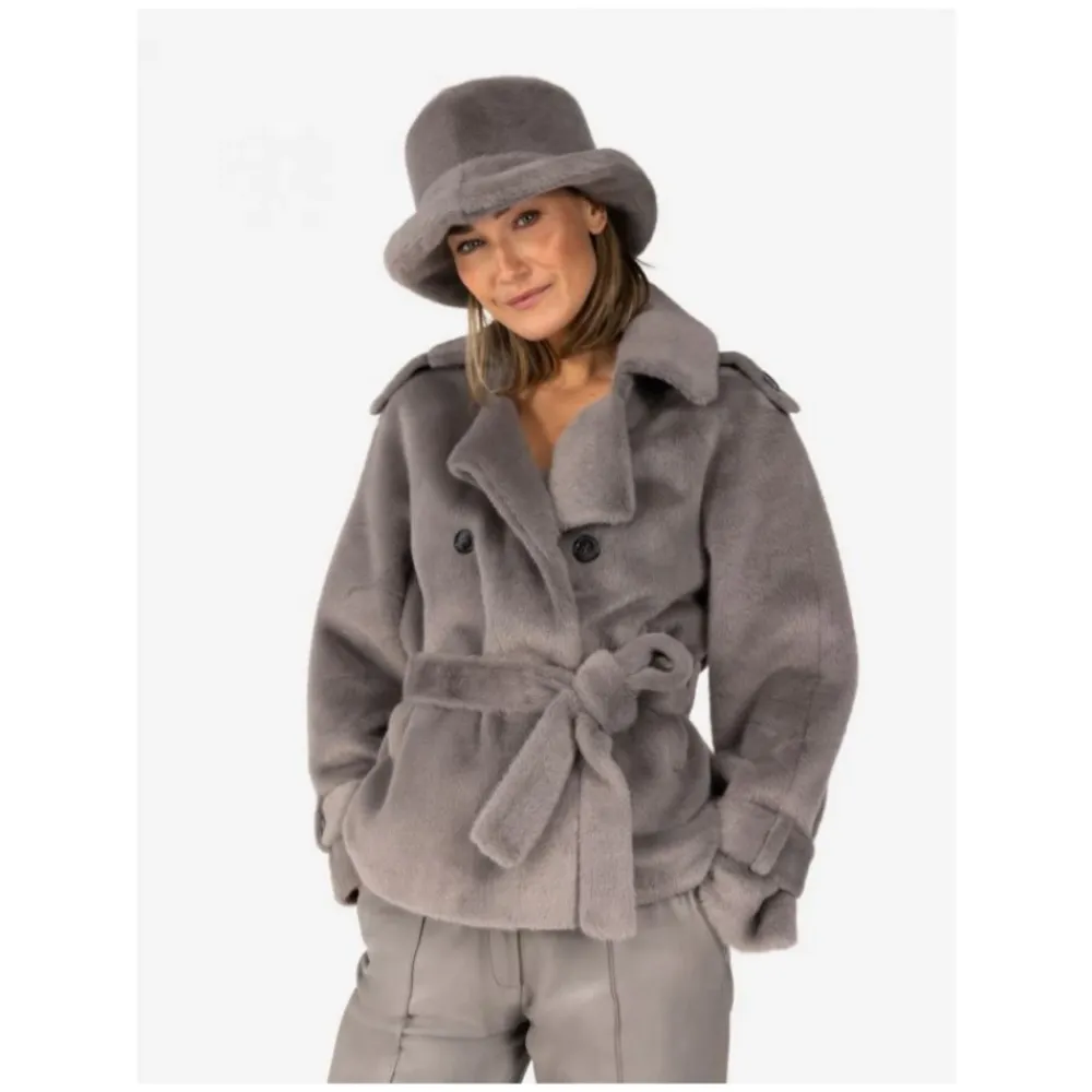 DAMES Ibana Fur Bucket Hat