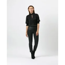 DAMES Dante 6 Blouses^Gestructureerde Viscose Feline Top met Gerimpelde Kraag