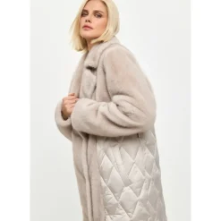 DAMES Cesare Gaspari Gewatteerde Pareljas van Imitatiebont met Riem