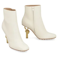 DAMES Bottega Veneta Leren enkellaarzen met metalen hak