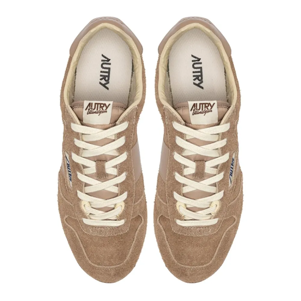 DAMES Autry Sneakers^Metallic Pinda Sneaker met Vintage Flair