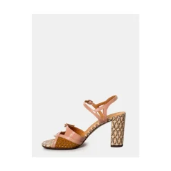 DAMES Chie Mihara Nude sandaal met geometrische hak