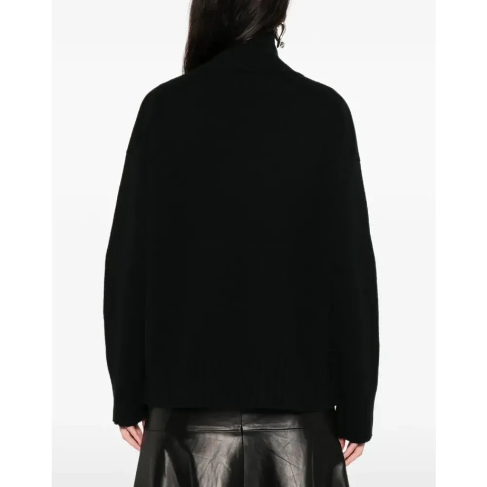 DAMES KUJTEN Pinkette Turtleneck Sweater