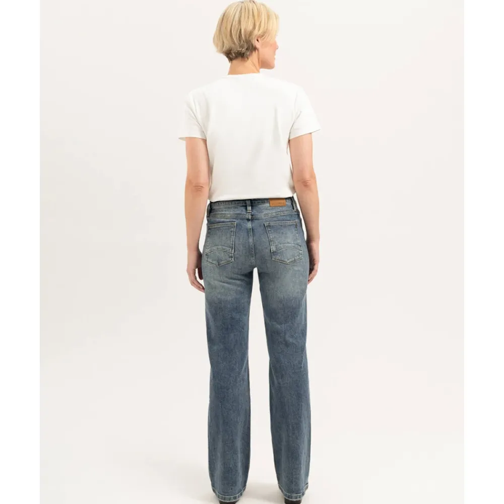DAMES Florez Jeans^Sophie Straight Jeans
