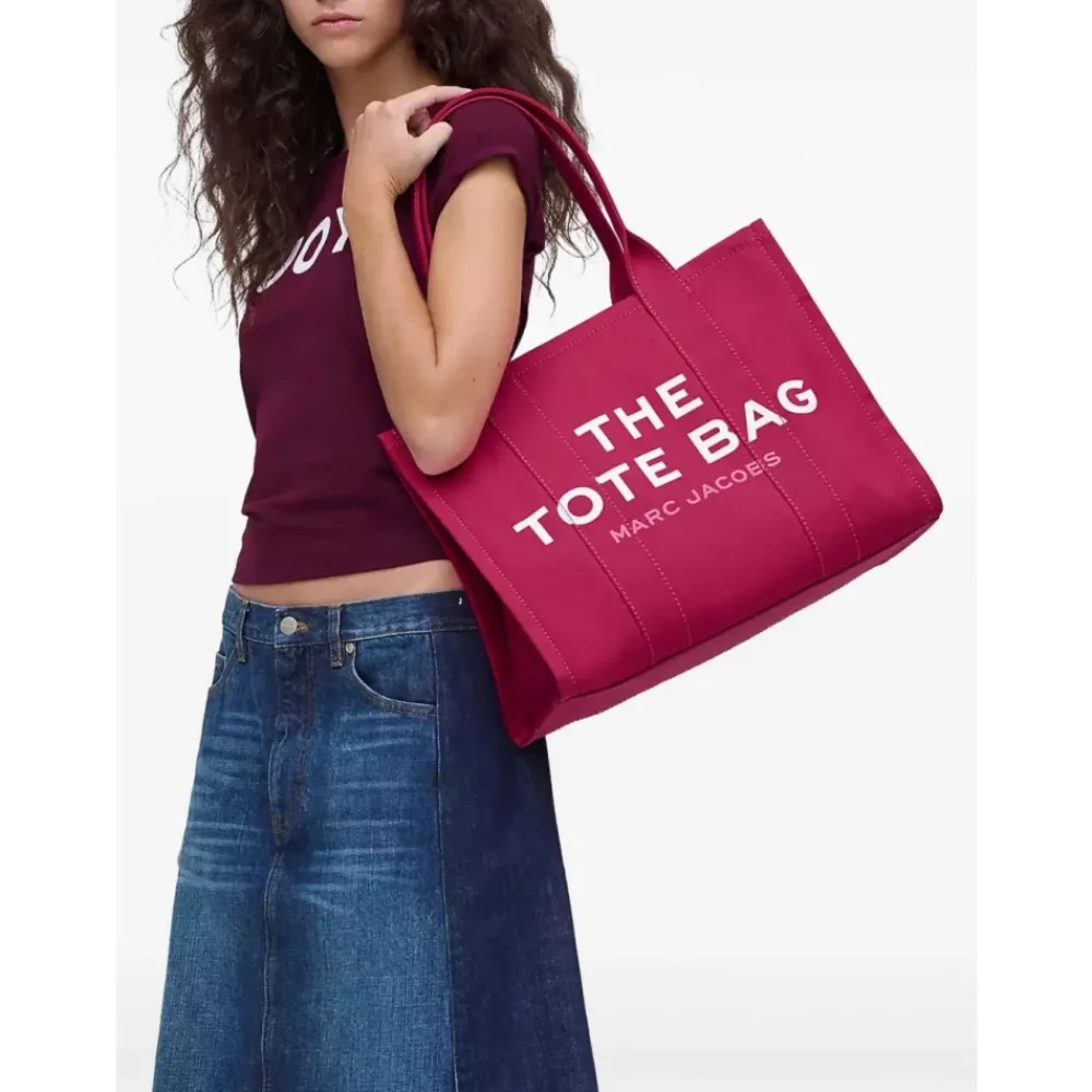 DAMES Marc Jacobs Tote Bags