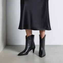 DAMES Isabel Bernard Enkellaarsjes^Vendôme Louane Korte Laarzen