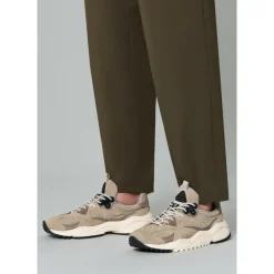 Flower Mountain Wave Man