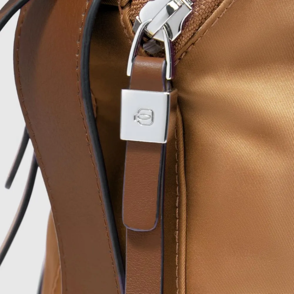 DAMES Piquadro Women's computer tote with iPad® compartment, RFID and shock absorbing protection