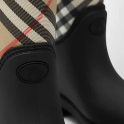DAMES Burberry Laarzen^Zwarte Rubberen Laarzen
